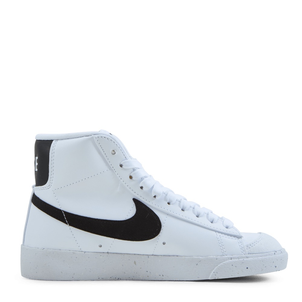 Nike Blazer Mid ’77 Vintage Sneakers – White/Black – Size 9 (Women’s)